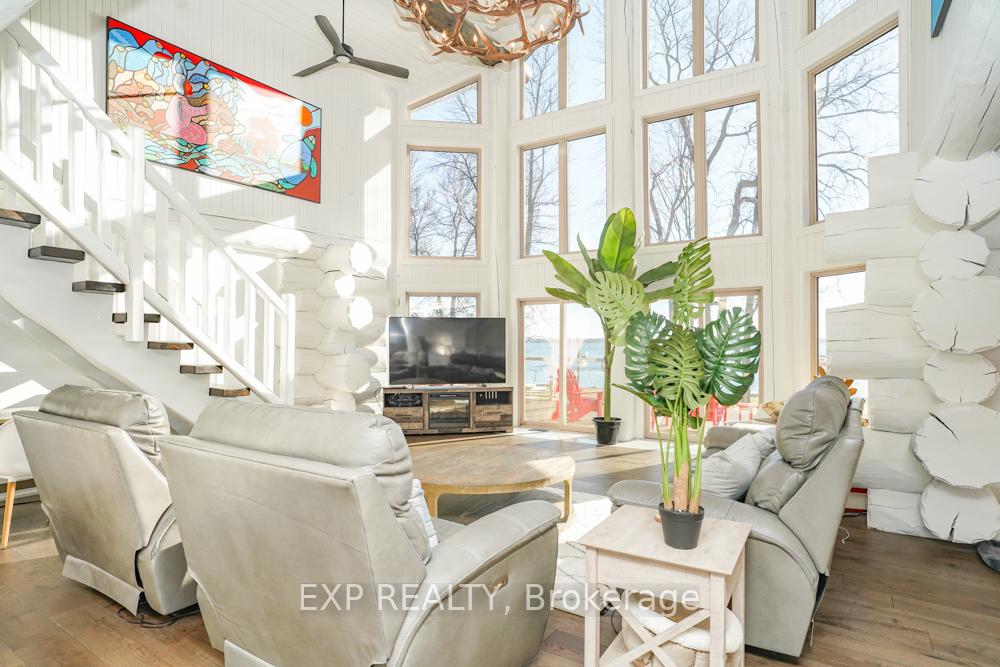 Photo 1 of 332 Bear Road, Georgina Islands, Georgina Island — HOMEH