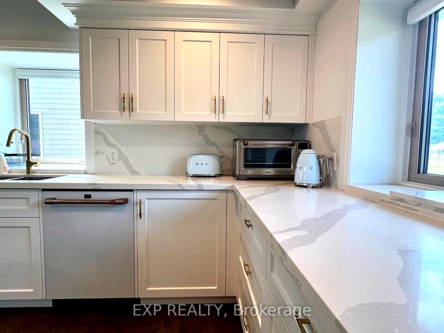 Photo 23 of 332 Bear Road, Georgina Islands, Georgina Island — HOMEH