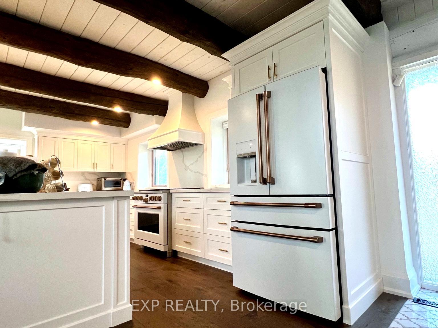Photo 19 of 332 Bear Road, Georgina Islands, Georgina Island — HOMEH