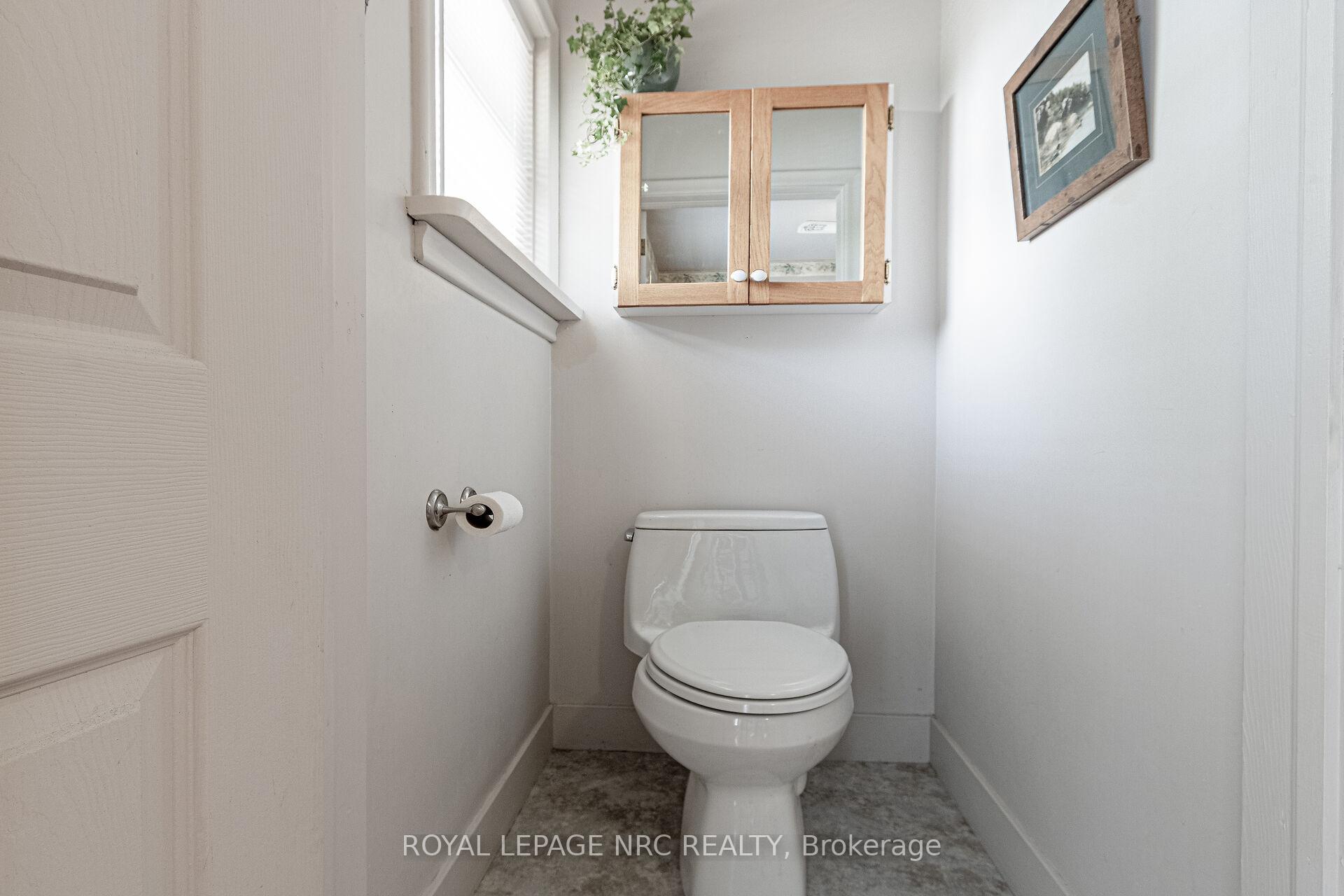 Photo 16 of 2 Juliana Crescent, St. Catharines, Lakeport — HOMEH
