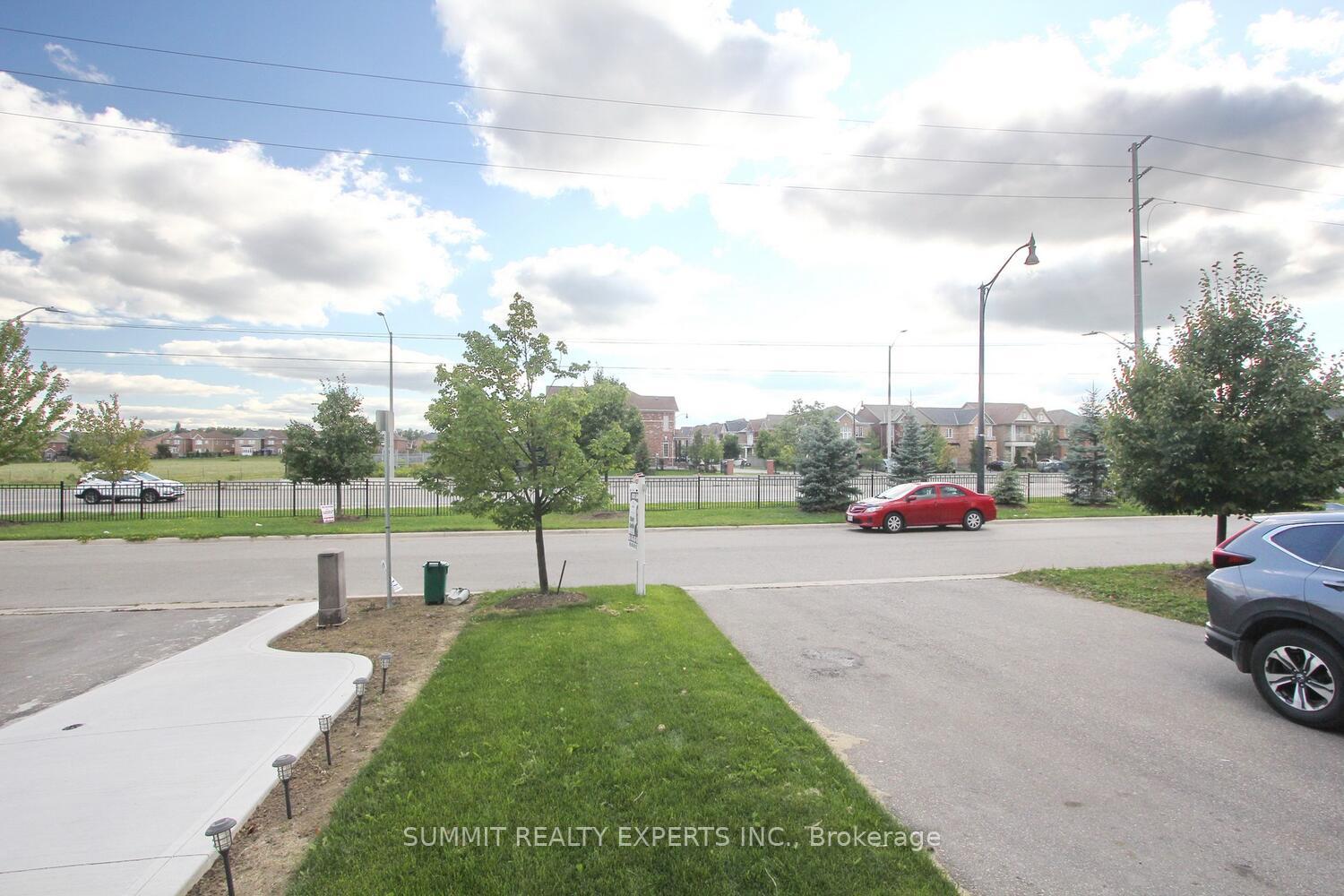 Photo 11 of 51 Agava Street, Brampton, Northwest Brampton — HOMEH
