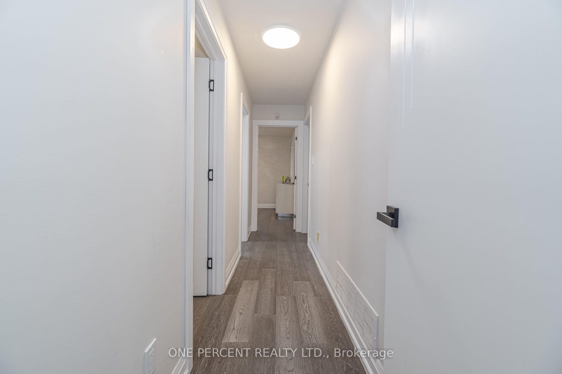 Photo 32 of 123 Carmen Crescent, Vaughan, East Woodbridge — HOMEH