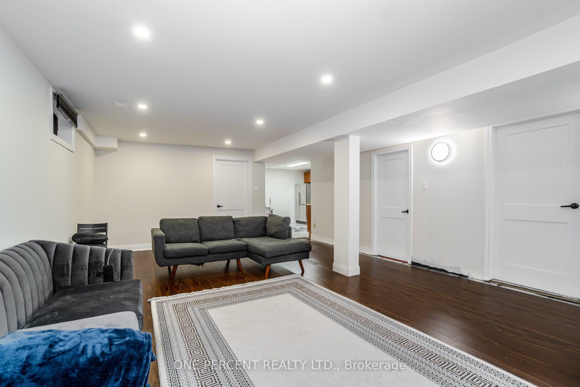 Photo 26 of 123 Carmen Crescent, Vaughan, East Woodbridge — HOMEH