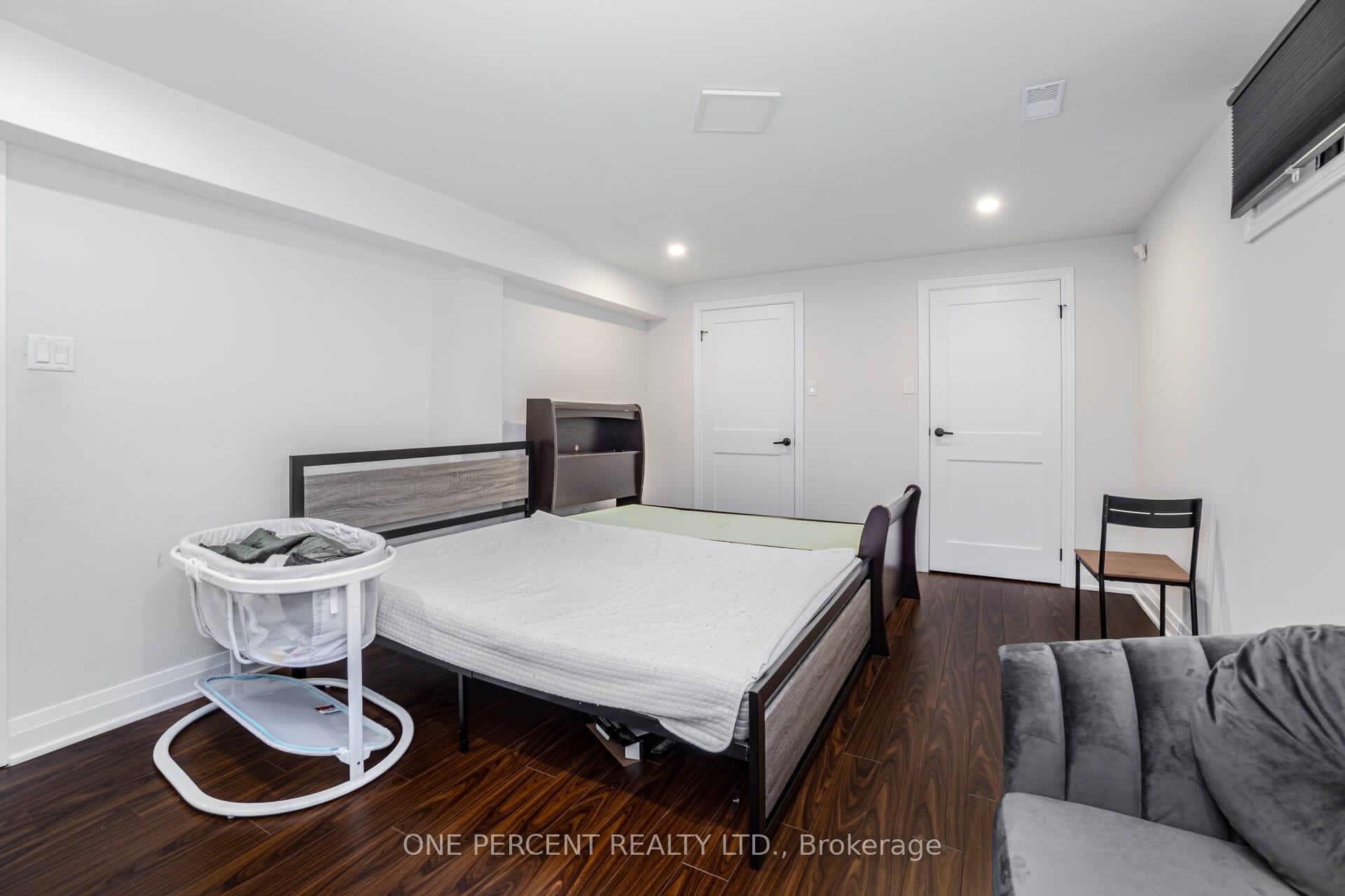 Photo 39 of 123 Carmen Crescent, Vaughan, East Woodbridge — HOMEH