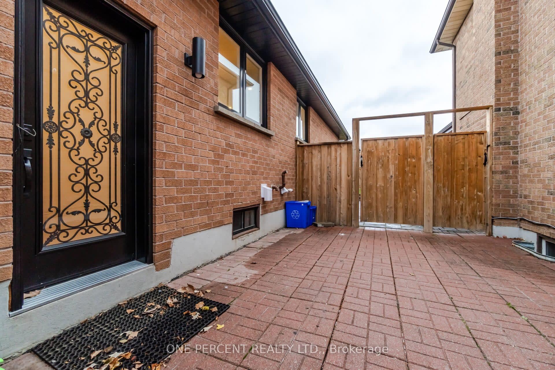 Photo 41 of 123 Carmen Crescent, Vaughan, East Woodbridge — HOMEH