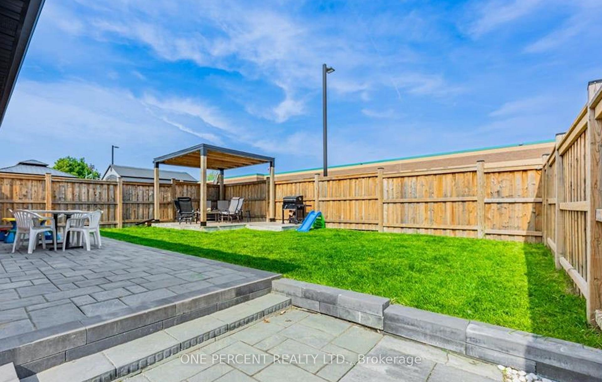 Photo 45 of 123 Carmen Crescent, Vaughan, East Woodbridge — HOMEH