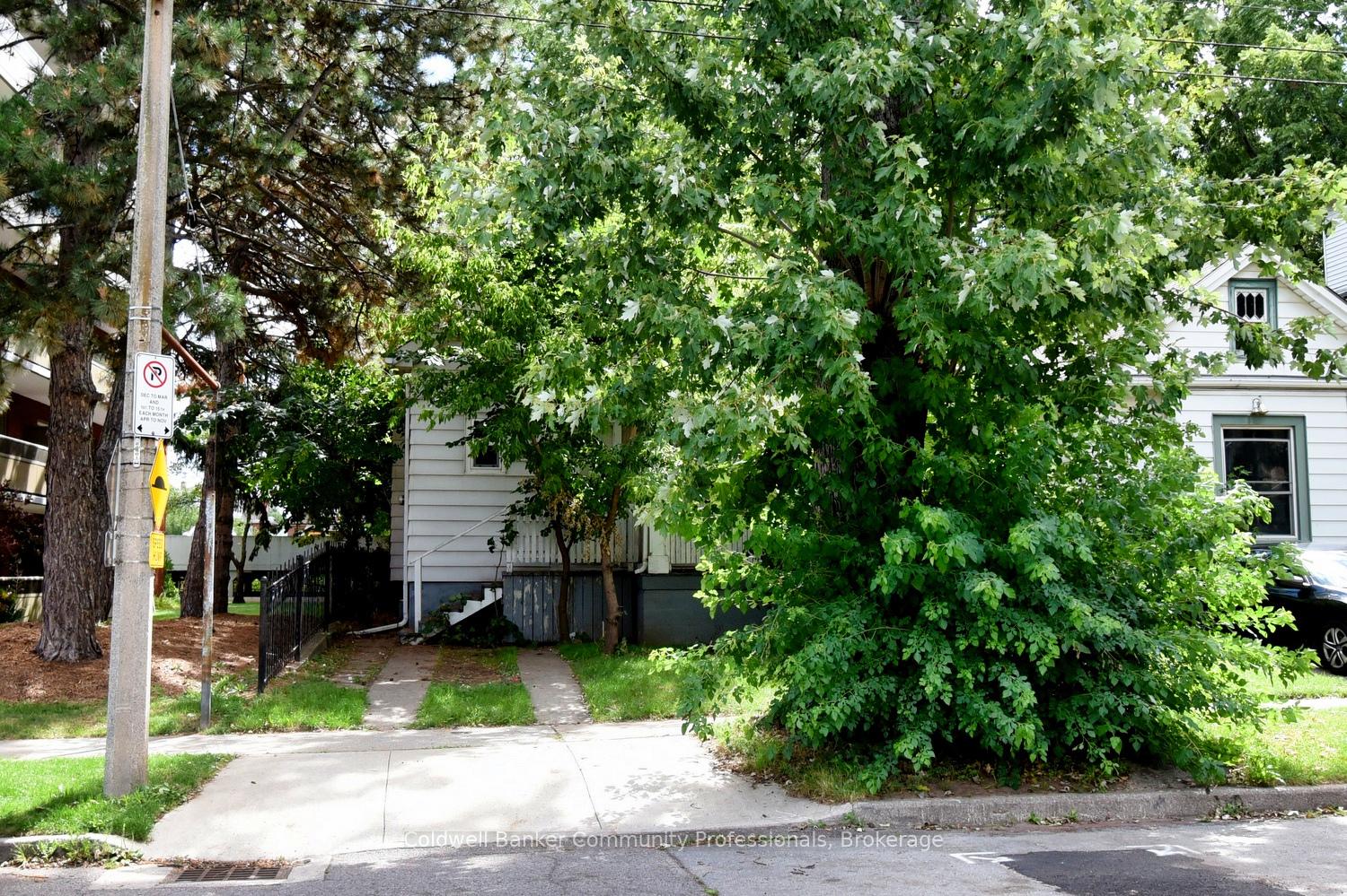 Photo 10 of 167 Prospect Street S, Hamilton, Blakeley — HOMEH