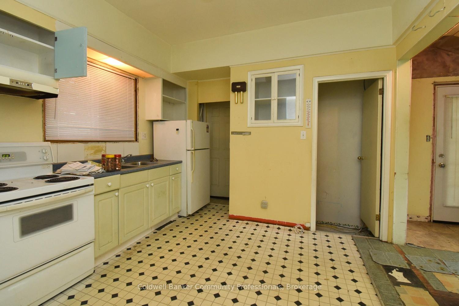 Photo 9 of 167 Prospect Street S, Hamilton, Blakeley — HOMEH