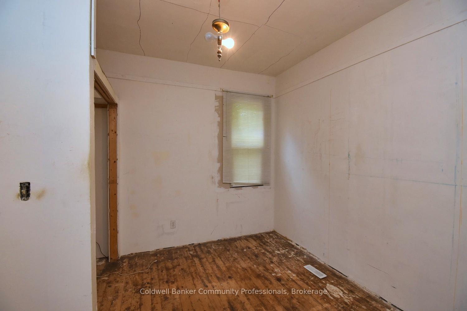 Photo 23 of 167 Prospect Street S, Hamilton, Blakeley — HOMEH