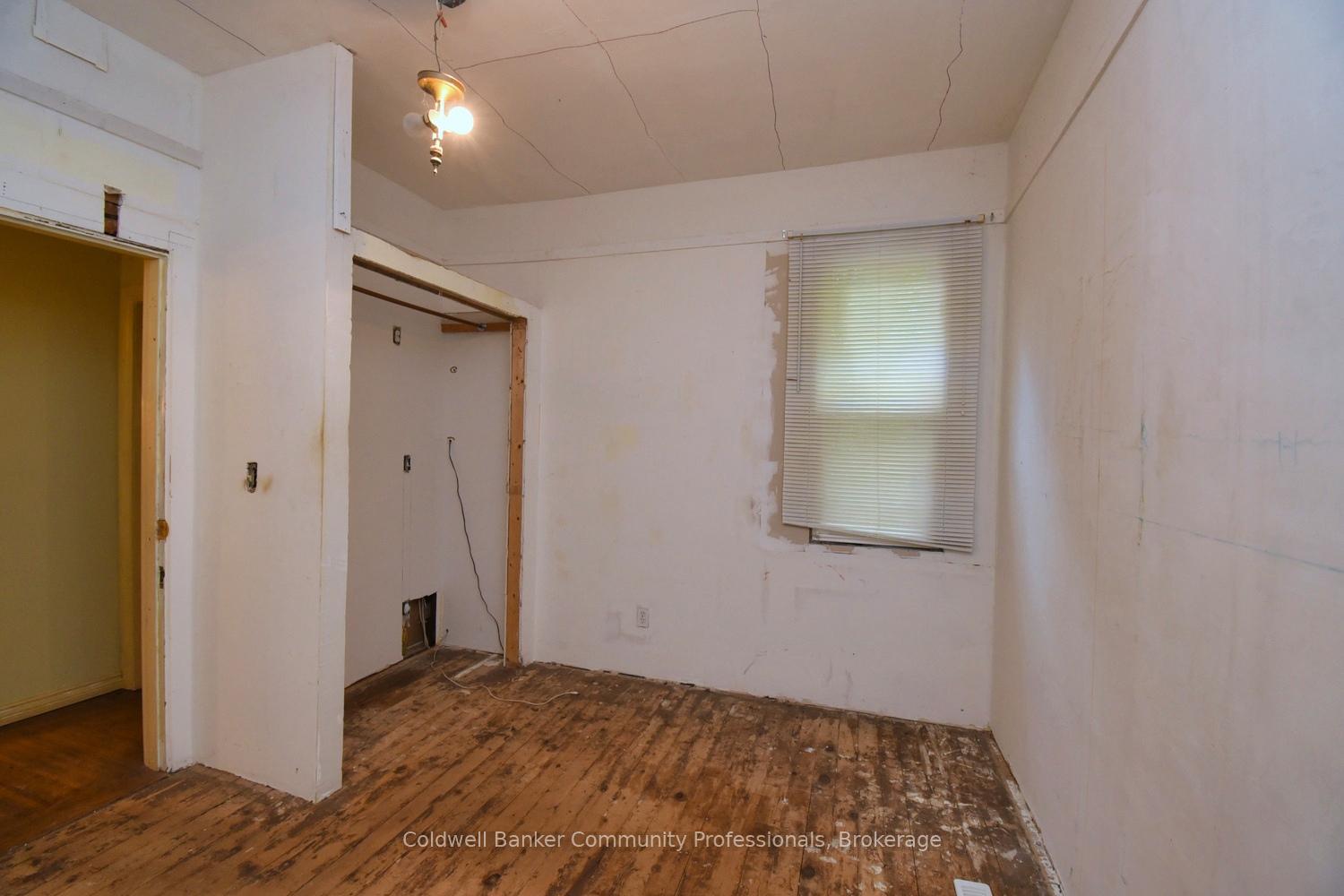 Photo 14 of 167 Prospect Street S, Hamilton, Blakeley — HOMEH