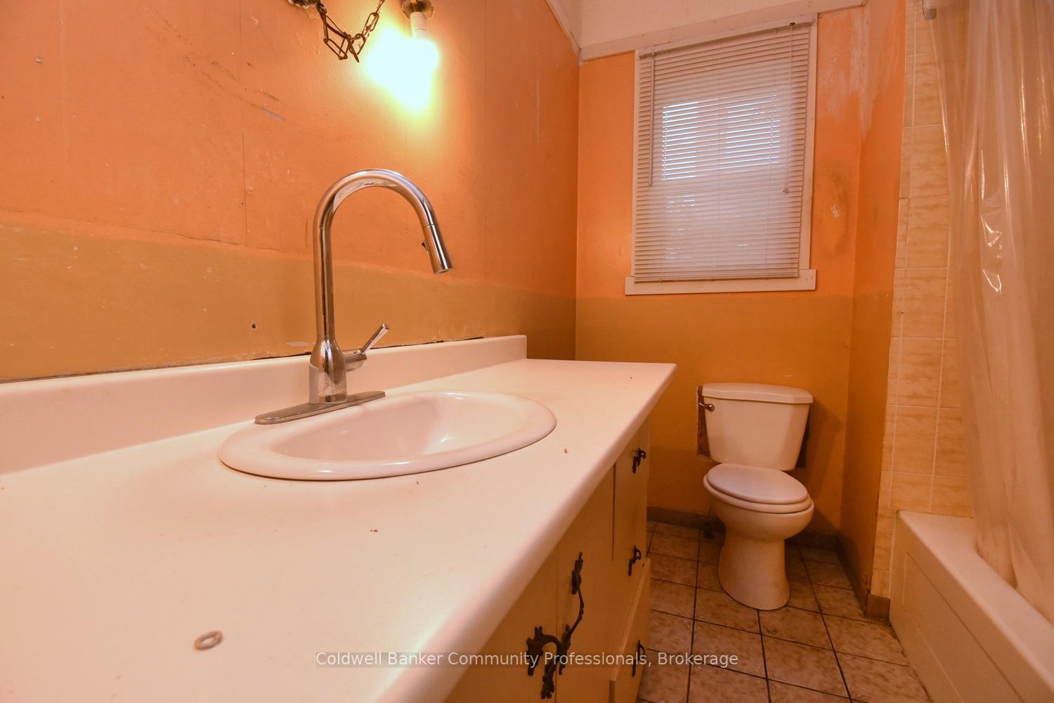 Photo 11 of 167 Prospect Street S, Hamilton, Blakeley — HOMEH