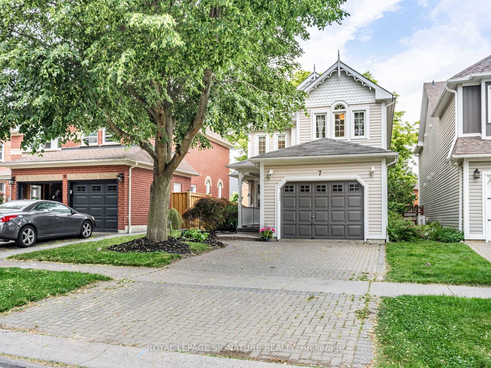 Photo 3 of 7 Knox Crescent, Whitby, Brooklin — HOMEH