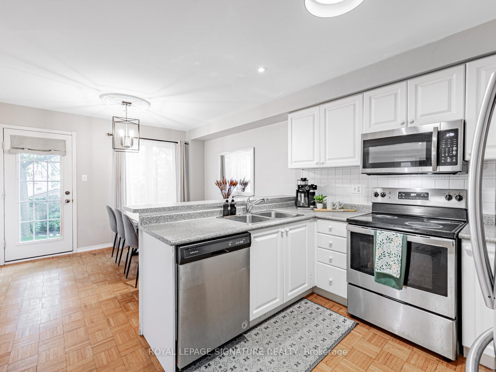 Photo 18 of 7 Knox Crescent, Whitby, Brooklin — HOMEH