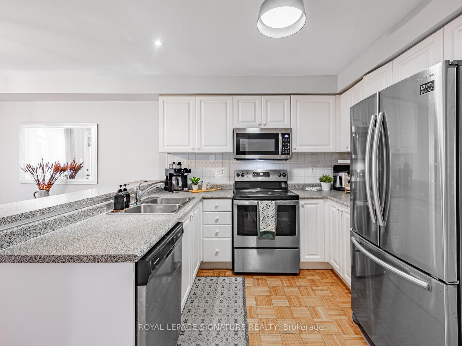 Photo 9 of 7 Knox Crescent, Whitby, Brooklin — HOMEH