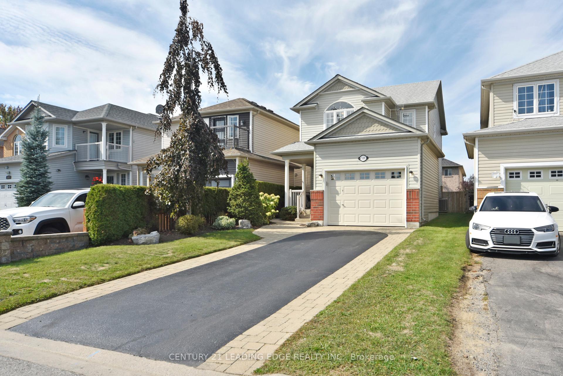 Photo 5 of 548 Nottingham Crescent, Oshawa, Eastdale — HOMEH