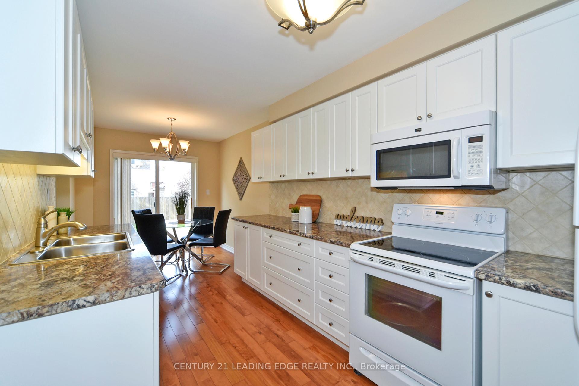 Photo 14 of 548 Nottingham Crescent, Oshawa, Eastdale — HOMEH