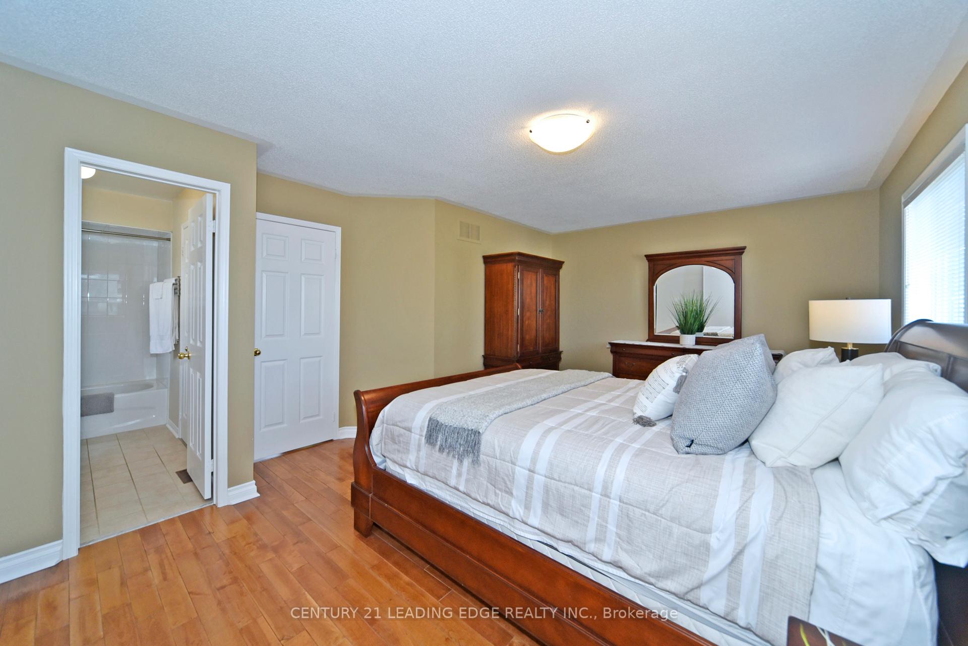 Photo 32 of 548 Nottingham Crescent, Oshawa, Eastdale — HOMEH