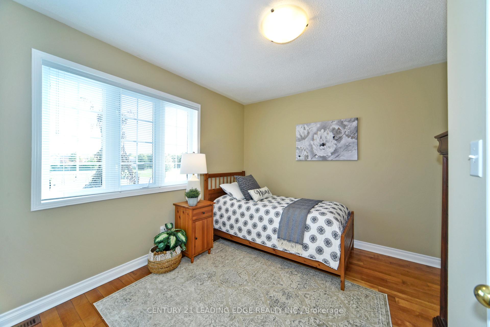 Photo 41 of 548 Nottingham Crescent, Oshawa, Eastdale — HOMEH