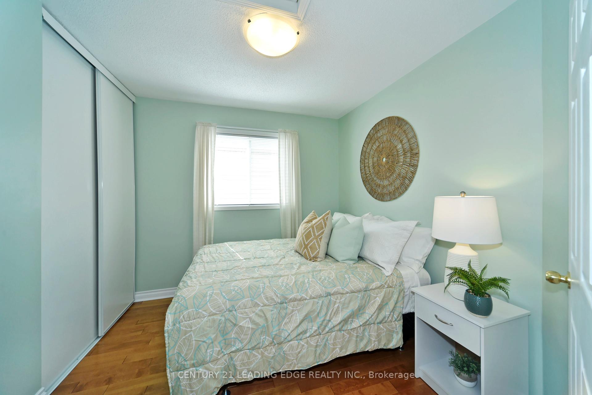 Photo 44 of 548 Nottingham Crescent, Oshawa, Eastdale — HOMEH