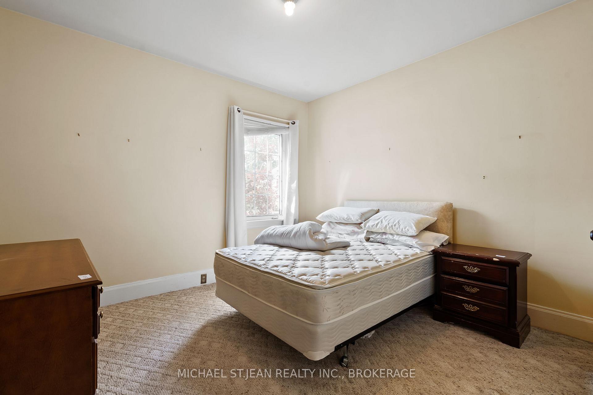Photo 12 of 20 St. Andrews Avenue, Grimsby, Grimsby West — HOMEH