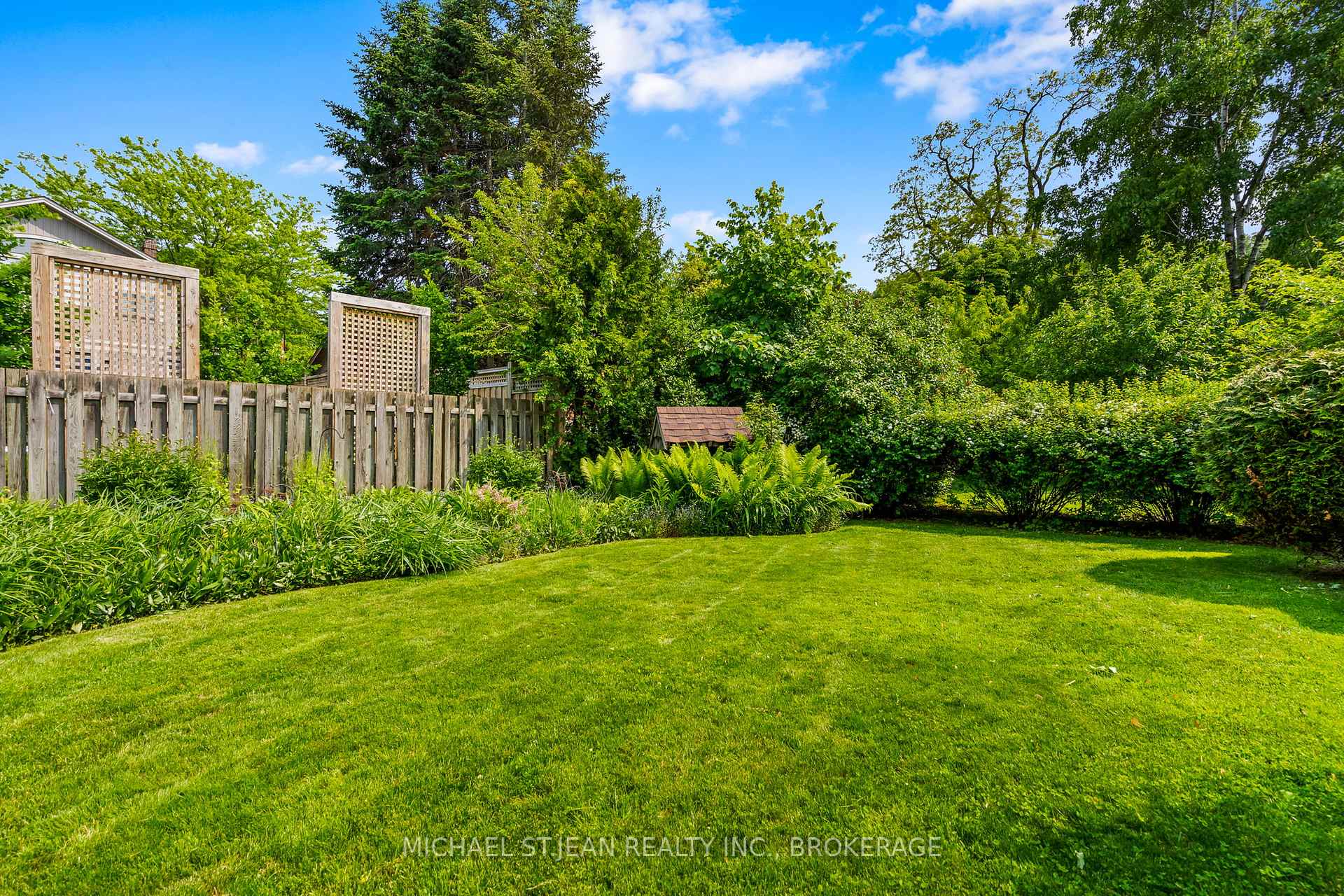 Photo 18 of 20 St. Andrews Avenue, Grimsby, Grimsby West — HOMEH
