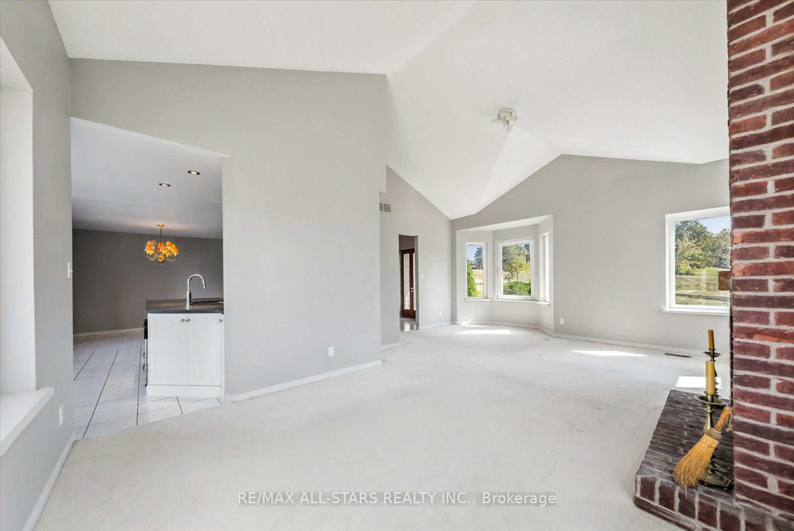 Photo 14 of 46 Forest Hill Drive, Hamilton Township, Rural Hamilton — HOMEH