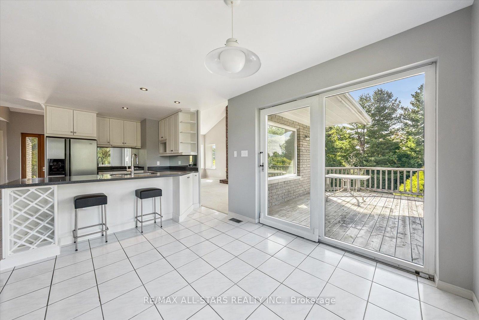 Photo 32 of 46 Forest Hill Drive, Hamilton Township, Rural Hamilton — HOMEH
