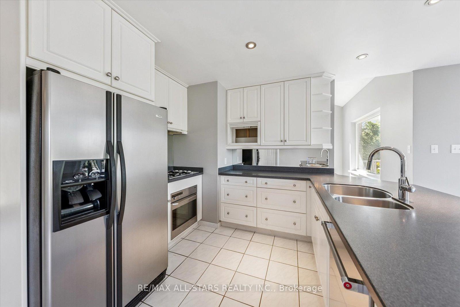 Photo 5 of 46 Forest Hill Drive, Hamilton Township, Rural Hamilton — HOMEH