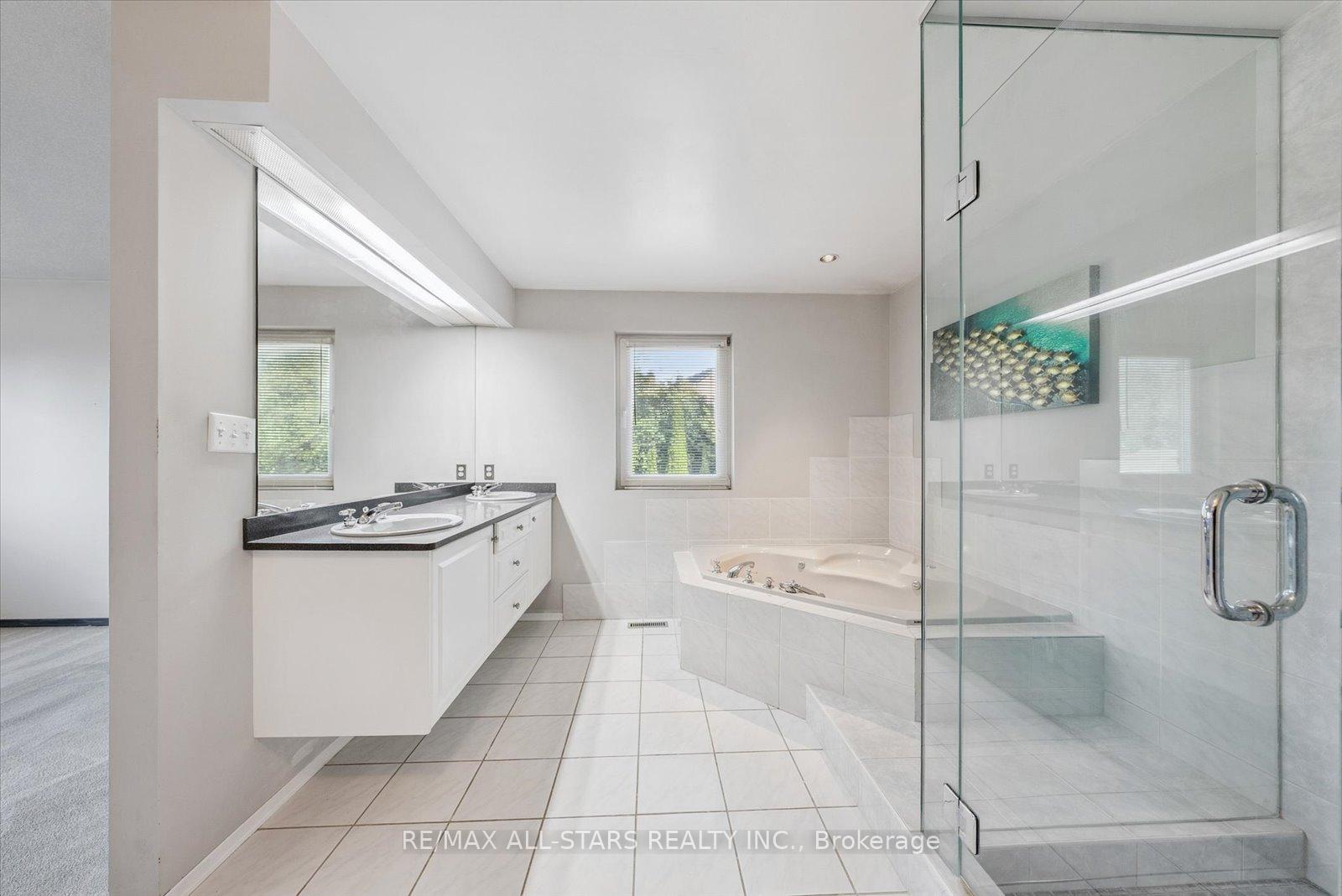 Photo 12 of 46 Forest Hill Drive, Hamilton Township, Rural Hamilton — HOMEH