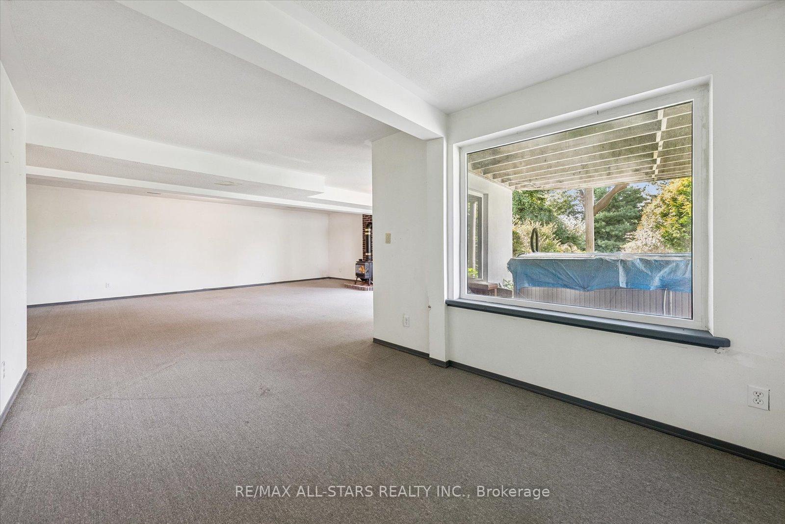Photo 10 of 46 Forest Hill Drive, Hamilton Township, Rural Hamilton — HOMEH