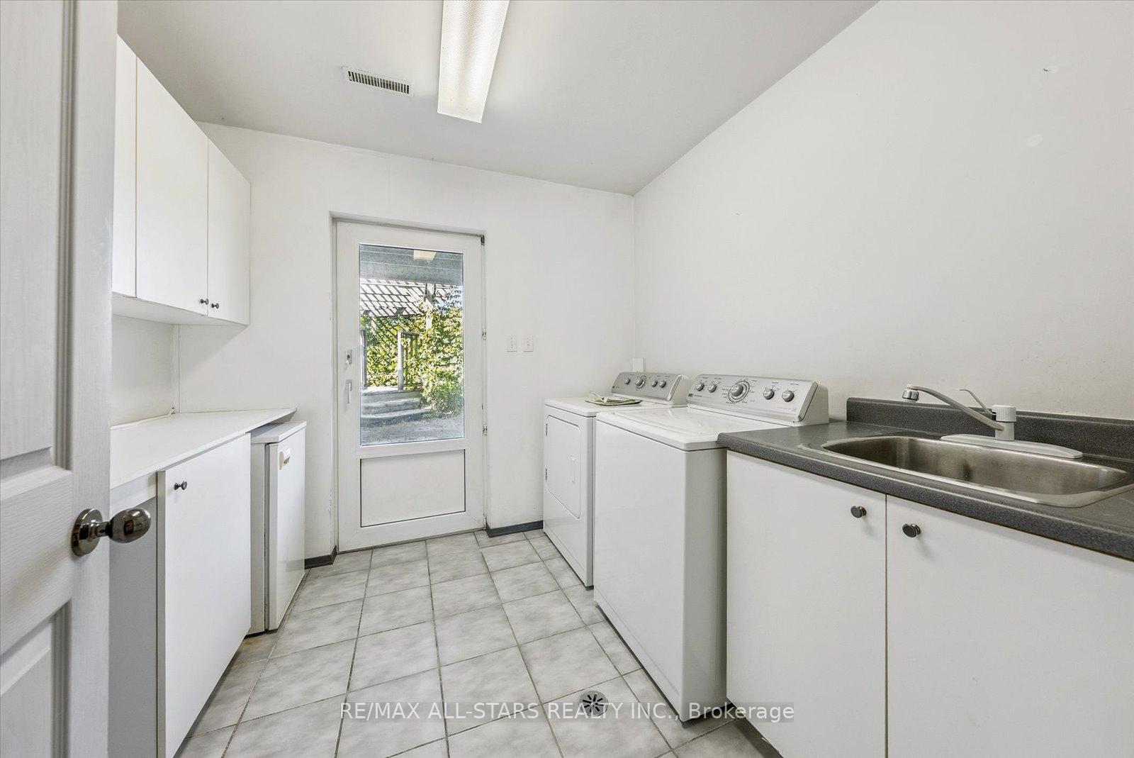Photo 36 of 46 Forest Hill Drive, Hamilton Township, Rural Hamilton — HOMEH