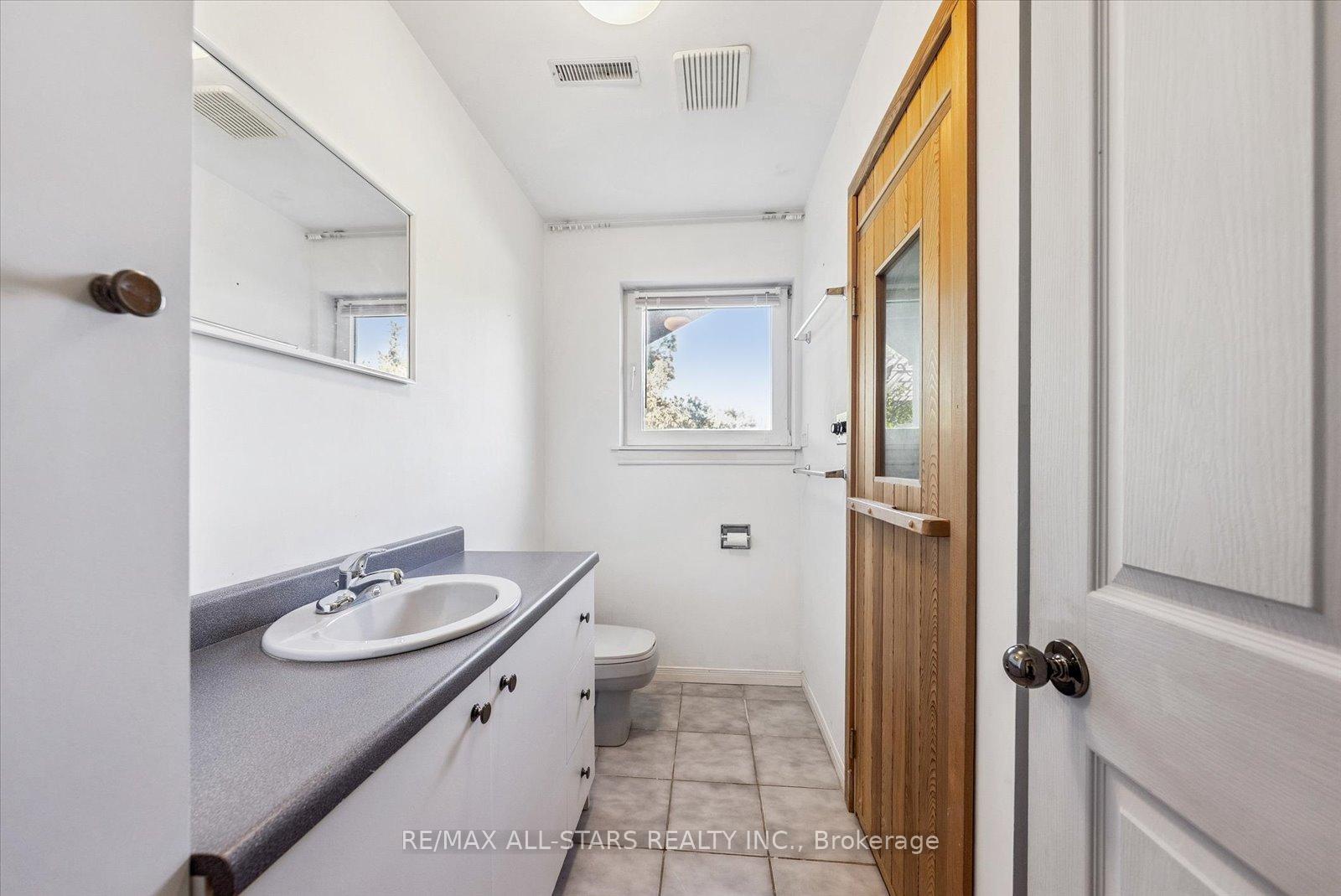 Photo 30 of 46 Forest Hill Drive, Hamilton Township, Rural Hamilton — HOMEH