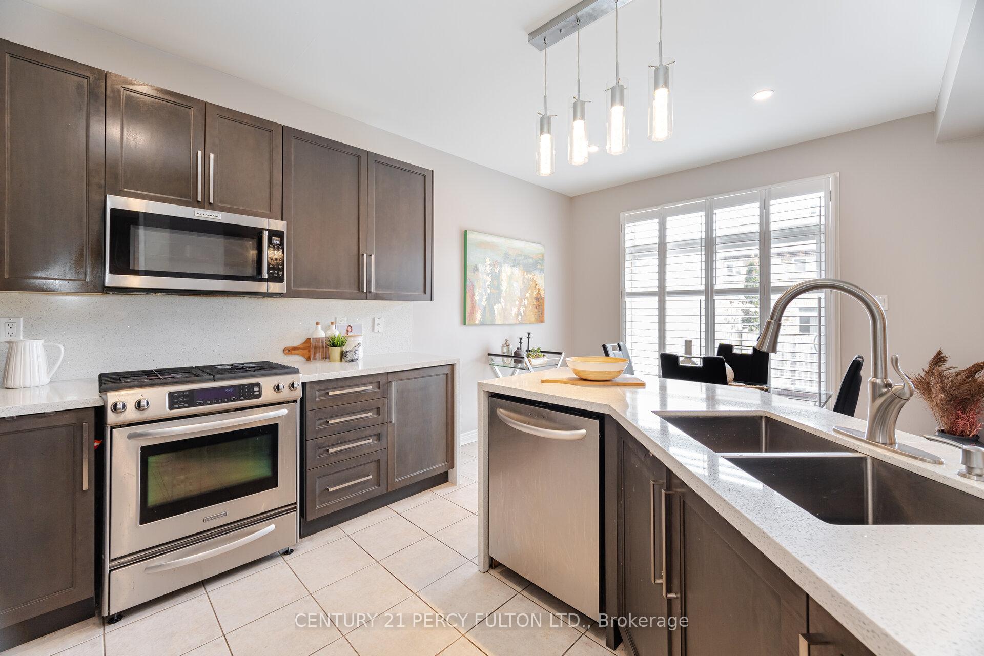 Photo 7 of 477 Rougewalk Drive, Pickering, Rouge Park — HOMEH