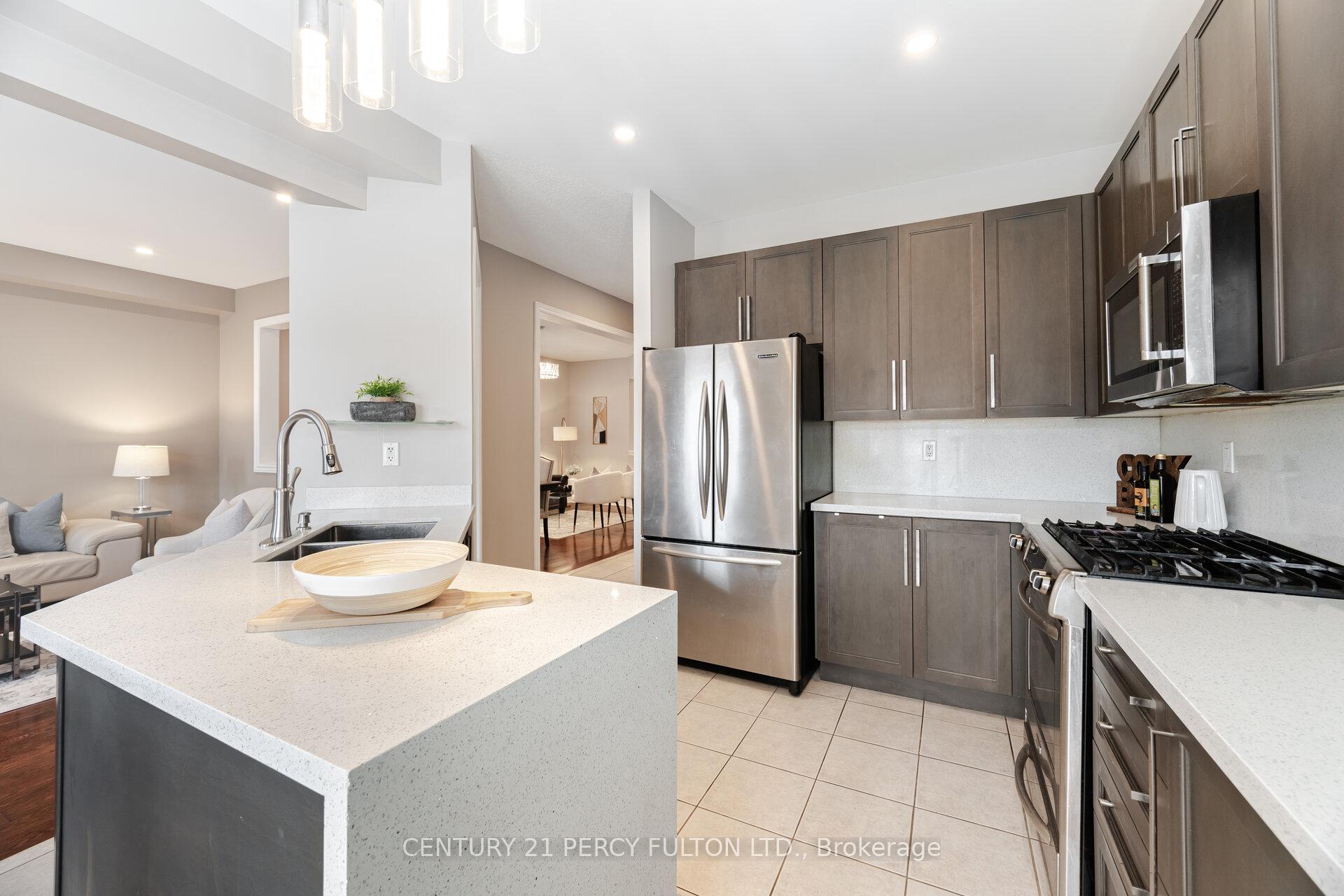 Photo 9 of 477 Rougewalk Drive, Pickering, Rouge Park — HOMEH