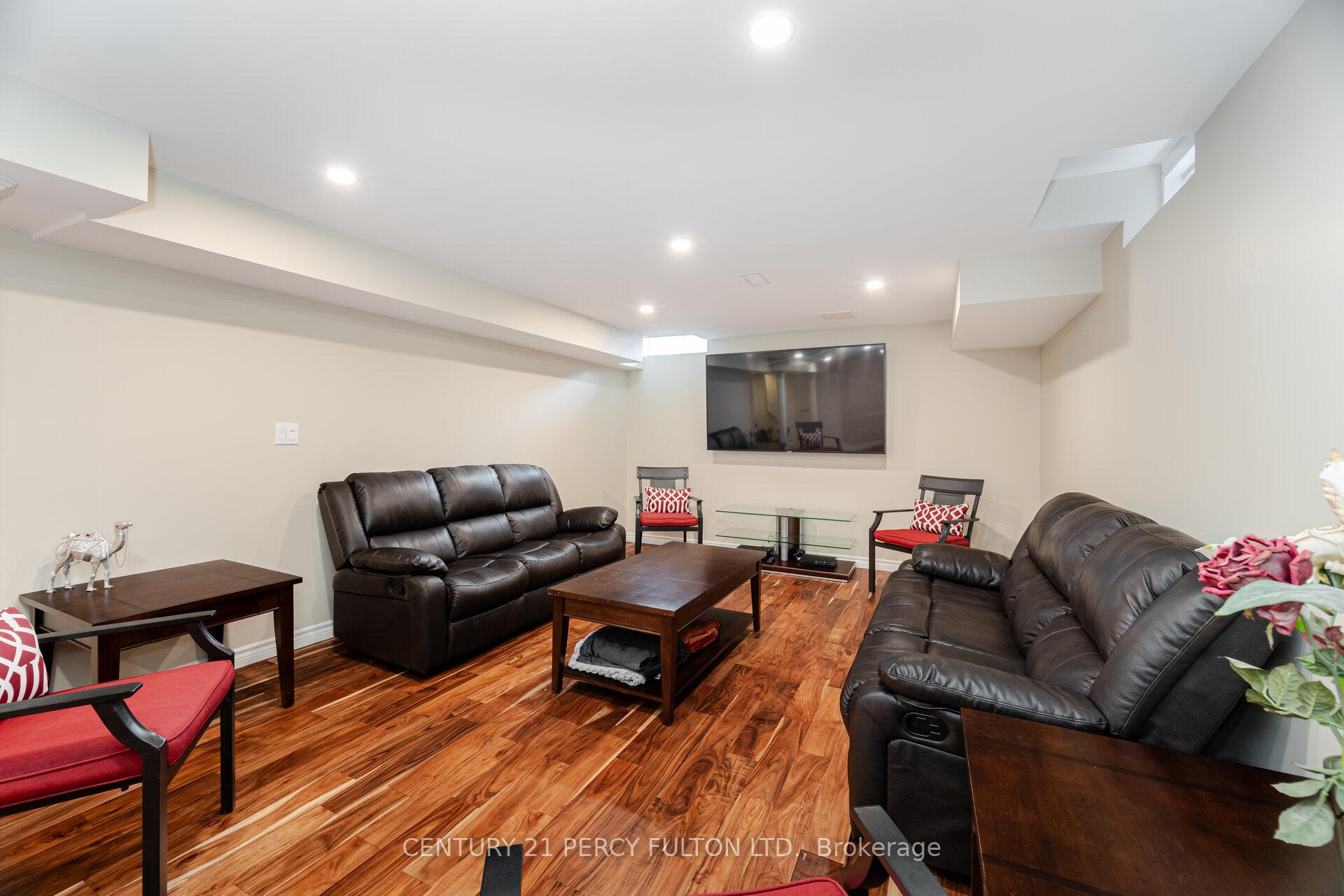 Photo 25 of 477 Rougewalk Drive, Pickering, Rouge Park — HOMEH
