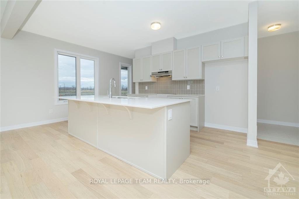 Photo 11 of 296 Sapling Grove, Ottawa, Barrhaven - Heritage Park — HOMEH
