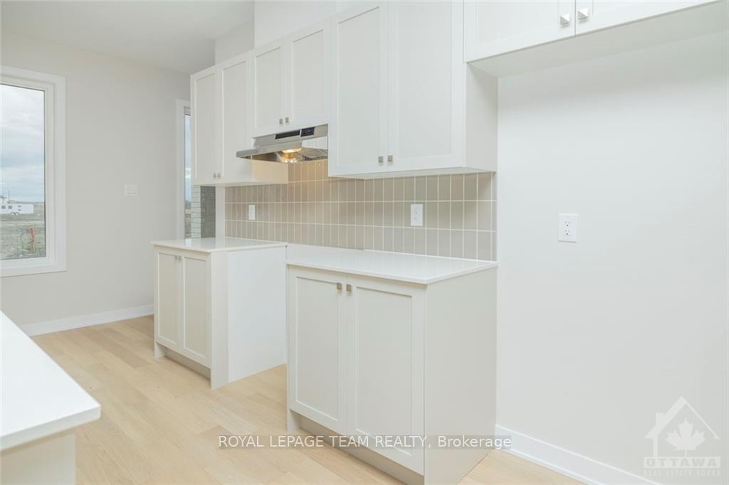 Photo 12 of 296 Sapling Grove, Ottawa, Barrhaven - Heritage Park — HOMEH