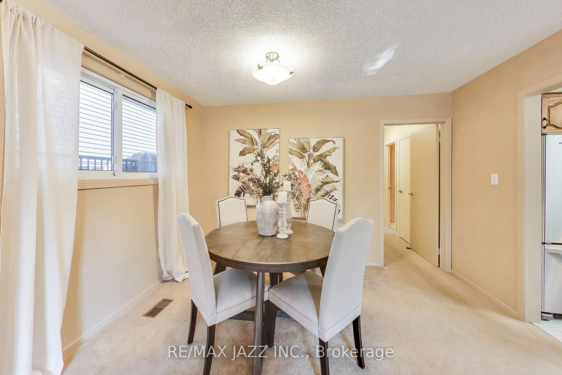 Photo 5 of 417 Crestwood Drive, Oshawa, O'Neill — HOMEH