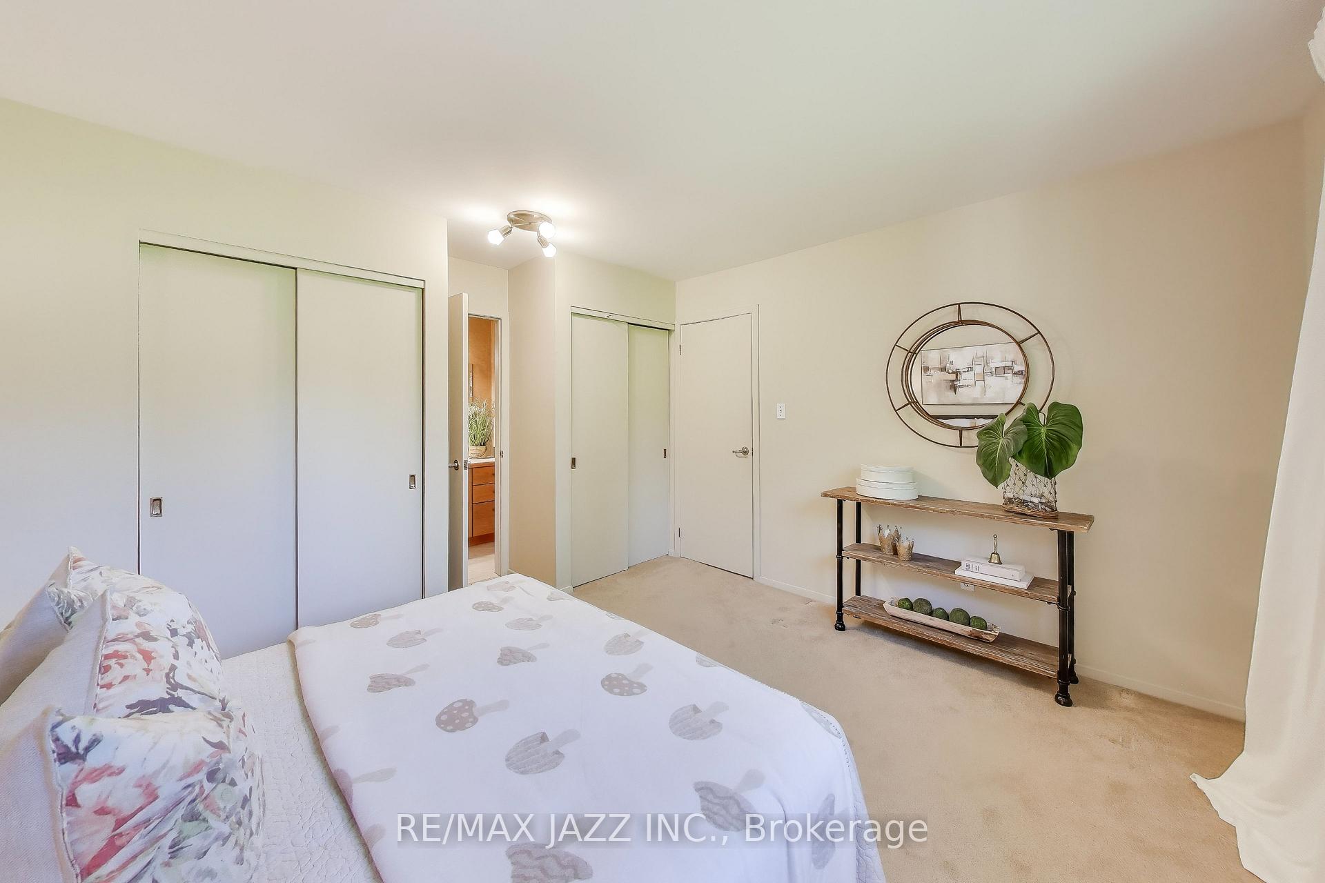 Photo 19 of 417 Crestwood Drive, Oshawa, O'Neill — HOMEH