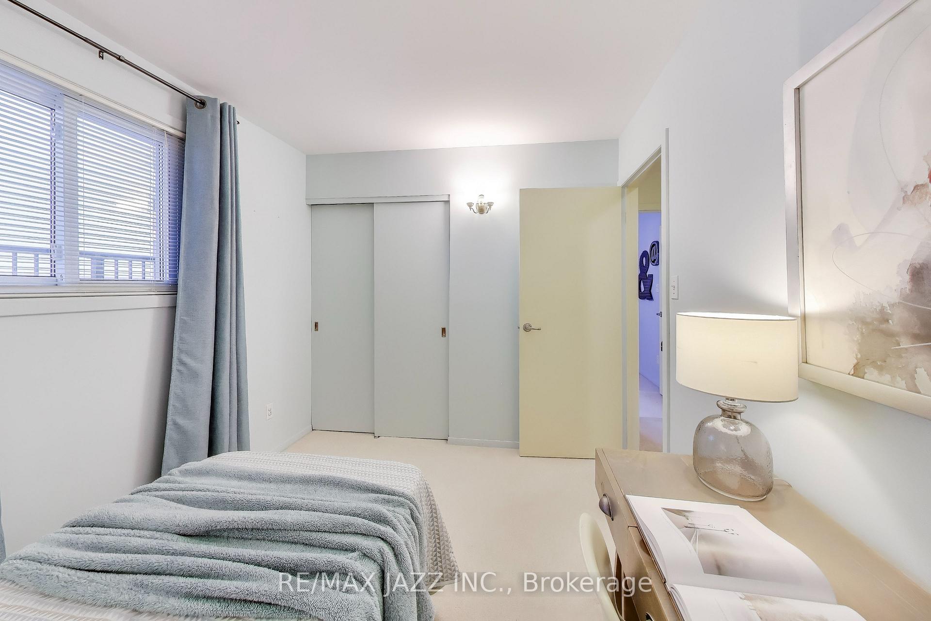 Photo 21 of 417 Crestwood Drive, Oshawa, O'Neill — HOMEH