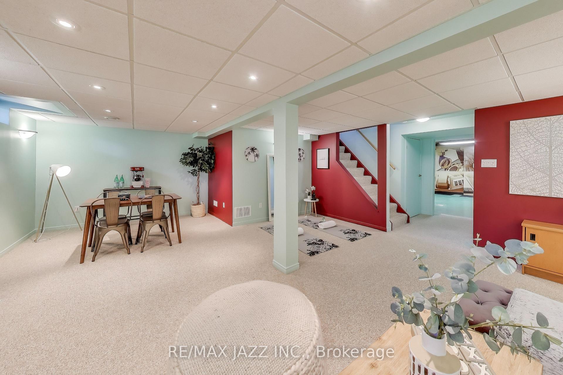 Photo 11 of 417 Crestwood Drive, Oshawa, O'Neill — HOMEH