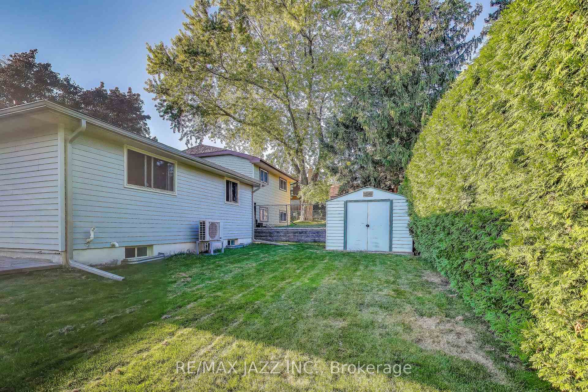 Photo 17 of 417 Crestwood Drive, Oshawa, O'Neill — HOMEH