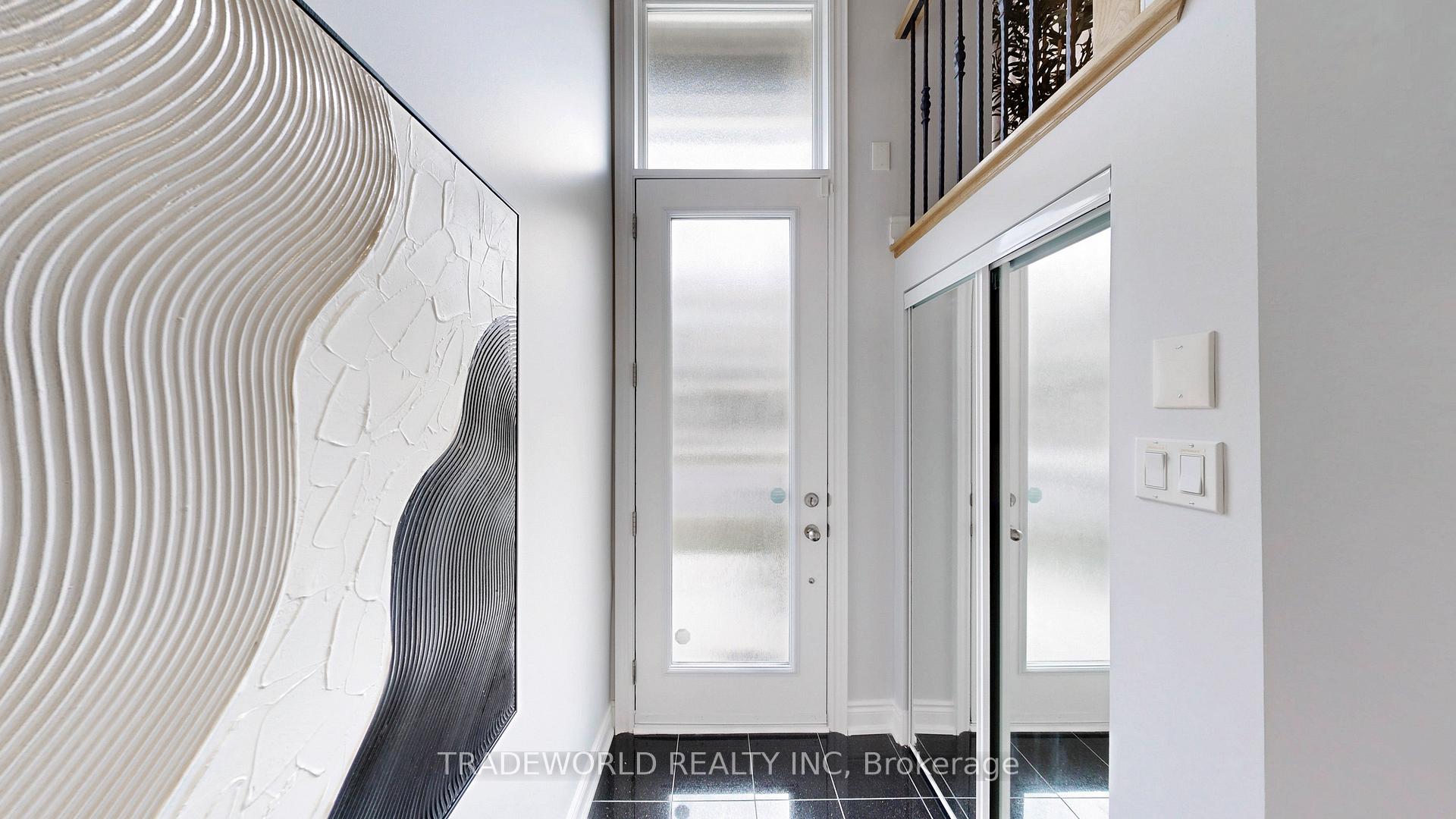 Photo 4 of 66 William Saville Street, Markham, Unionville — HOMEH
