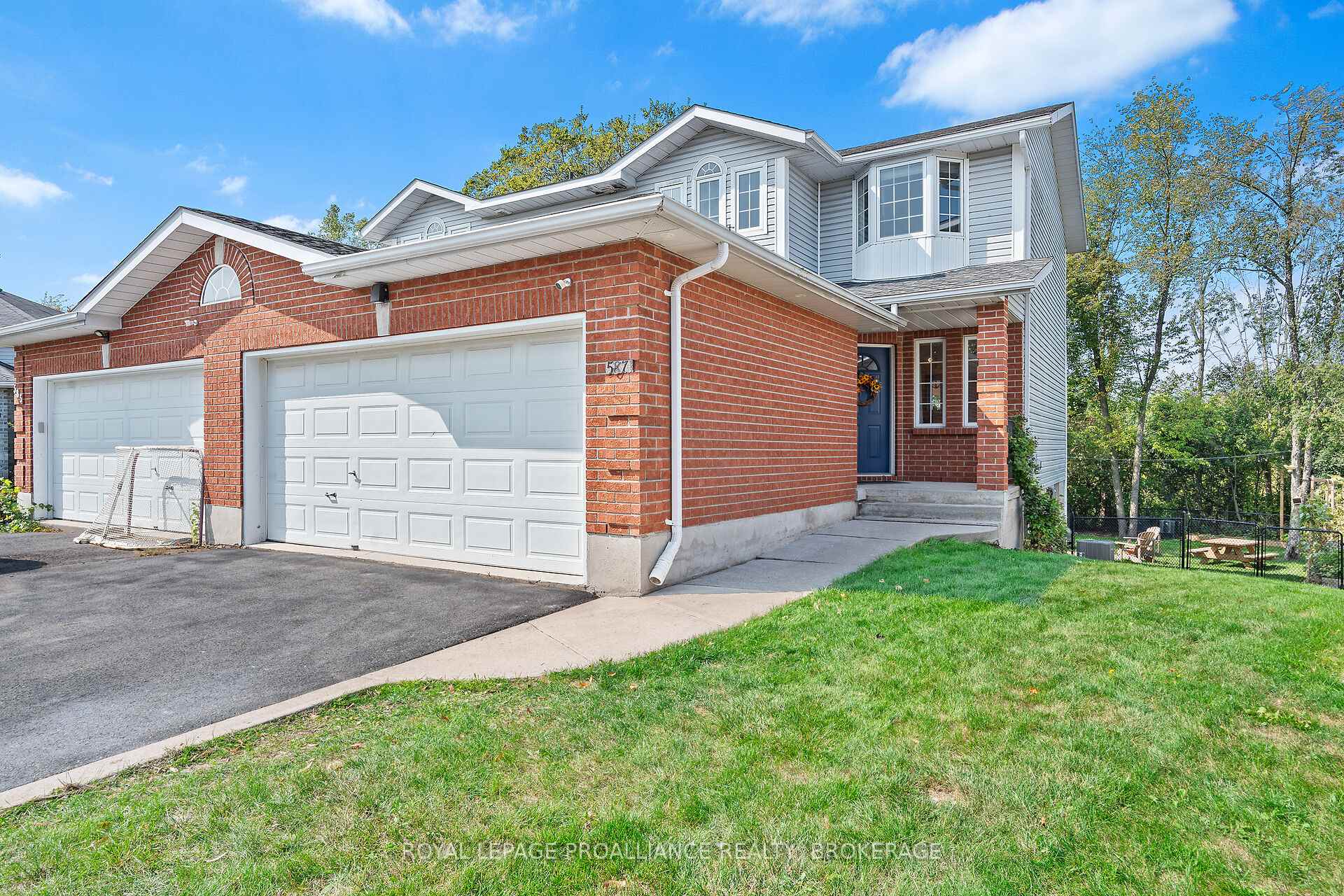 Photo 3 of 587 Teal Court, Kingston, East Gardiners Rd — HOMEH