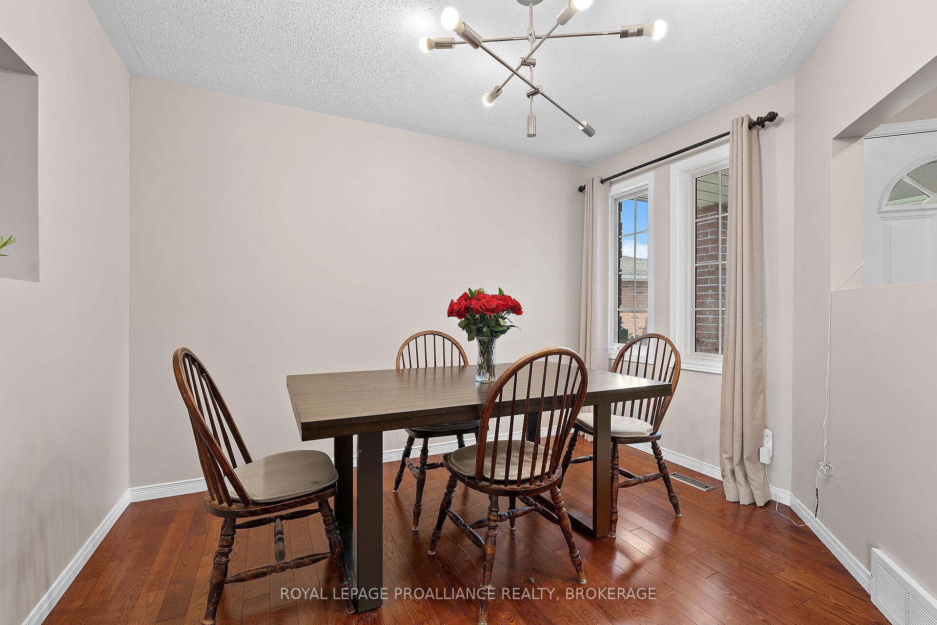 Photo 6 of 587 Teal Court, Kingston, East Gardiners Rd — HOMEH