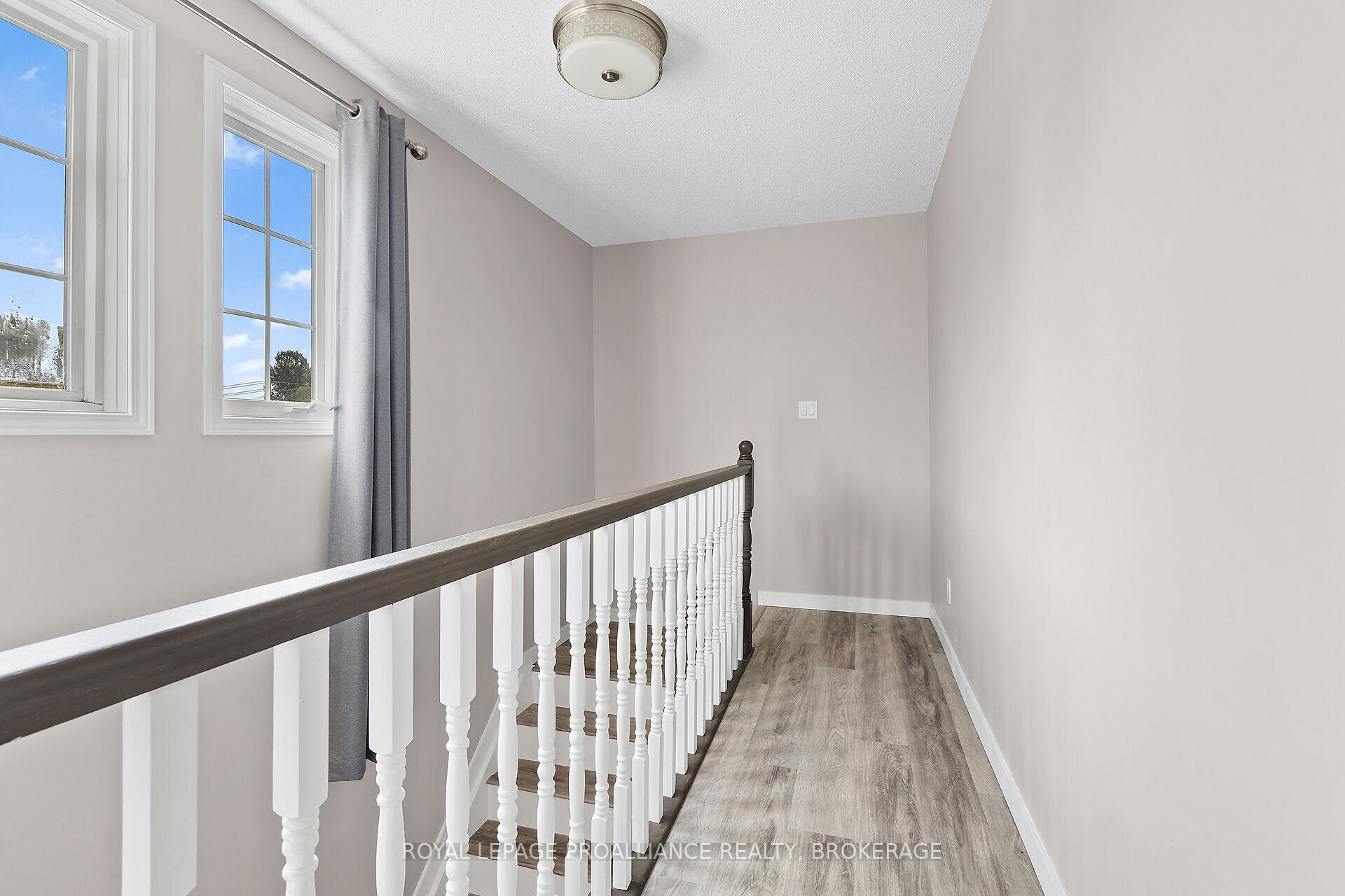 Photo 17 of 587 Teal Court, Kingston, East Gardiners Rd — HOMEH