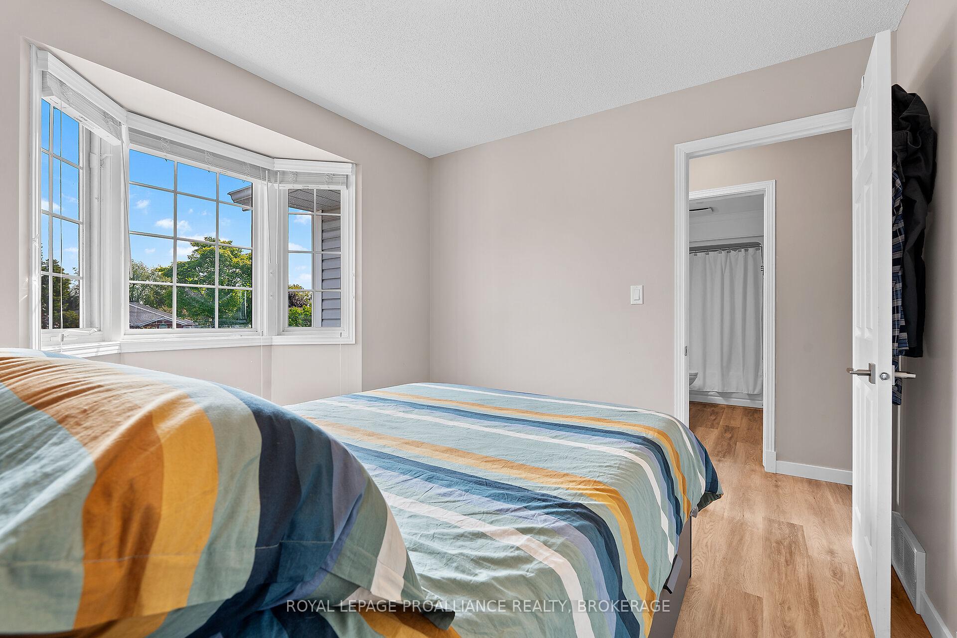 Photo 14 of 587 Teal Court, Kingston, East Gardiners Rd — HOMEH