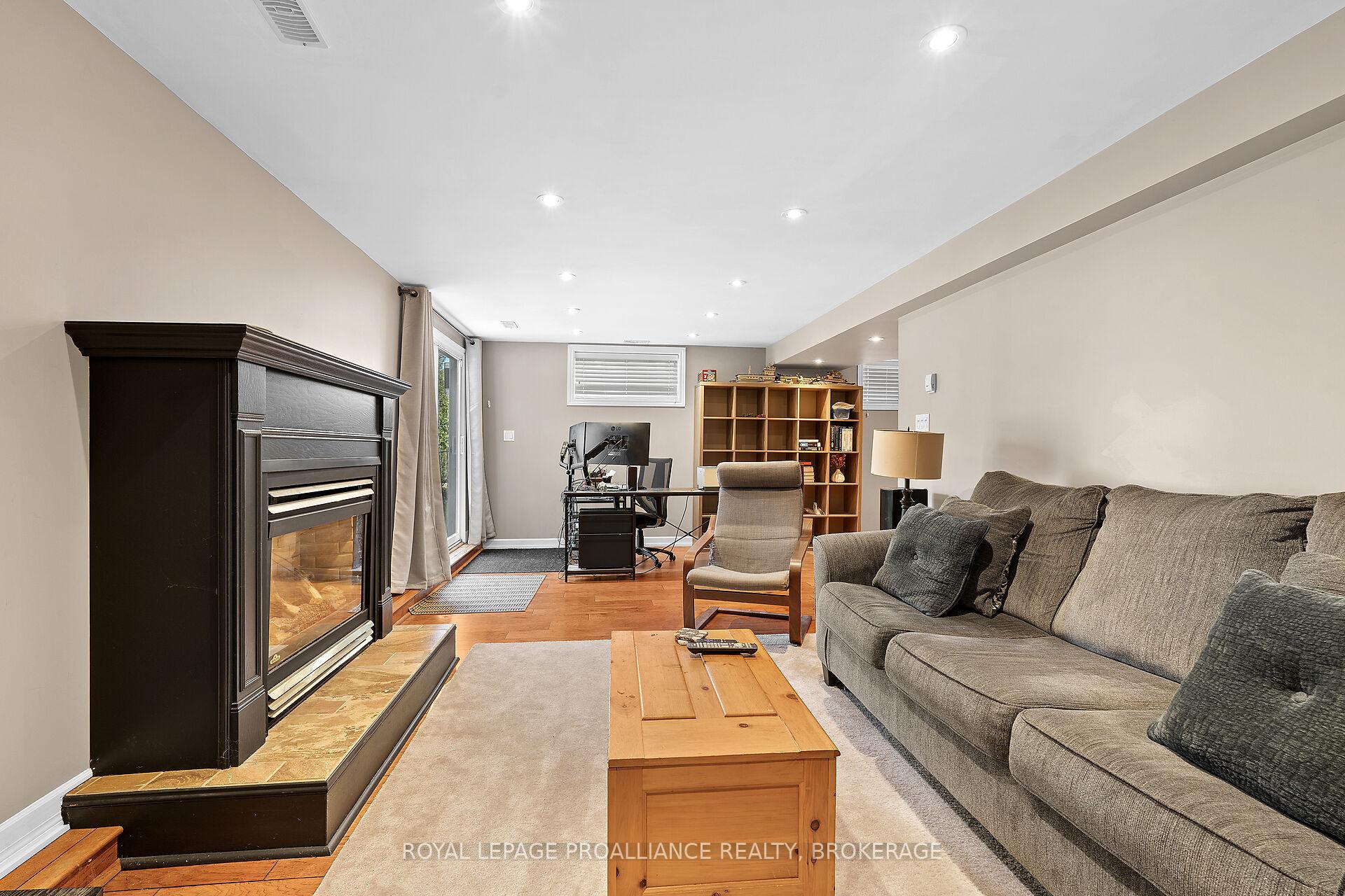 Photo 35 of 587 Teal Court, Kingston, East Gardiners Rd — HOMEH