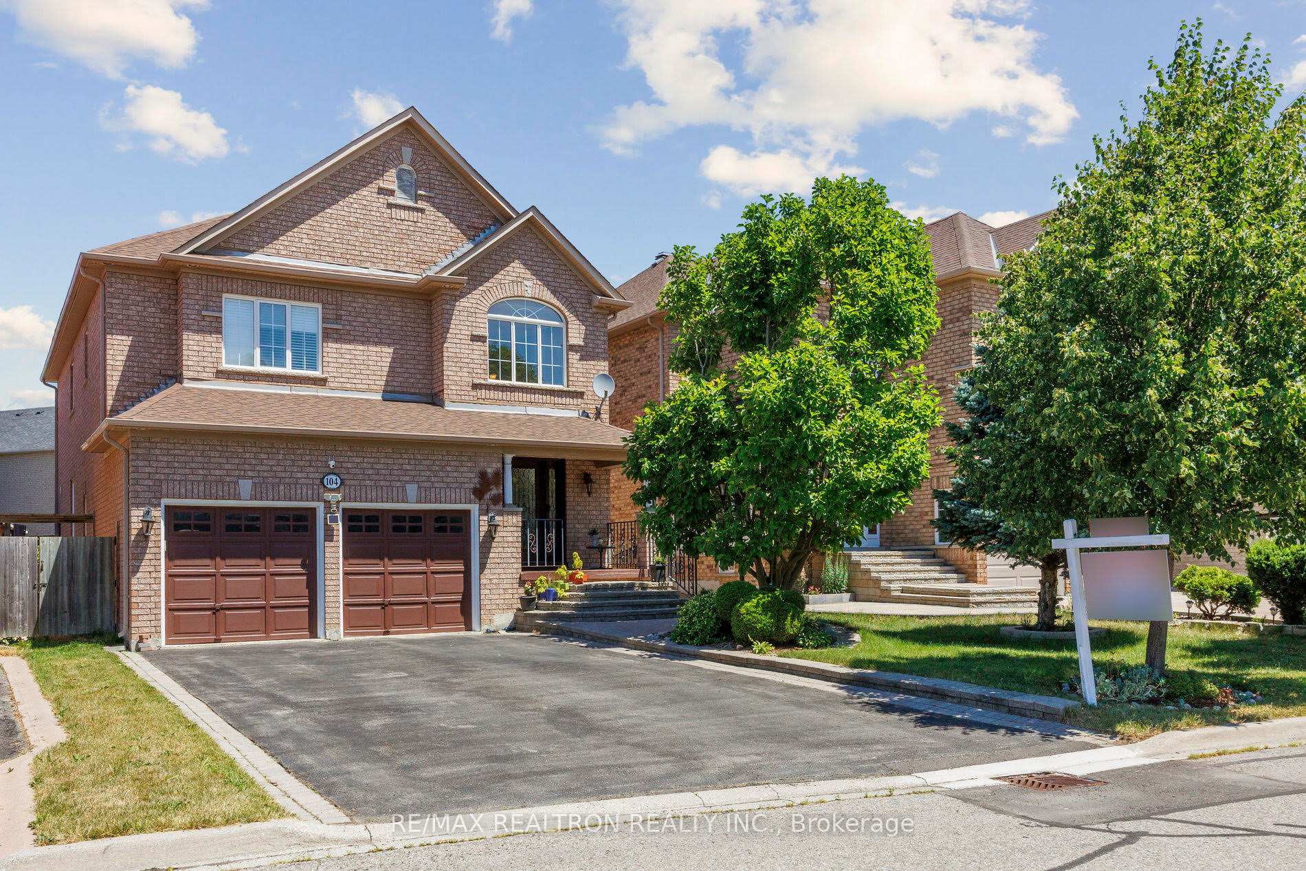 Photo 10 of 104 Preston Hill Crescent, Vaughan, Patterson — HOMEH