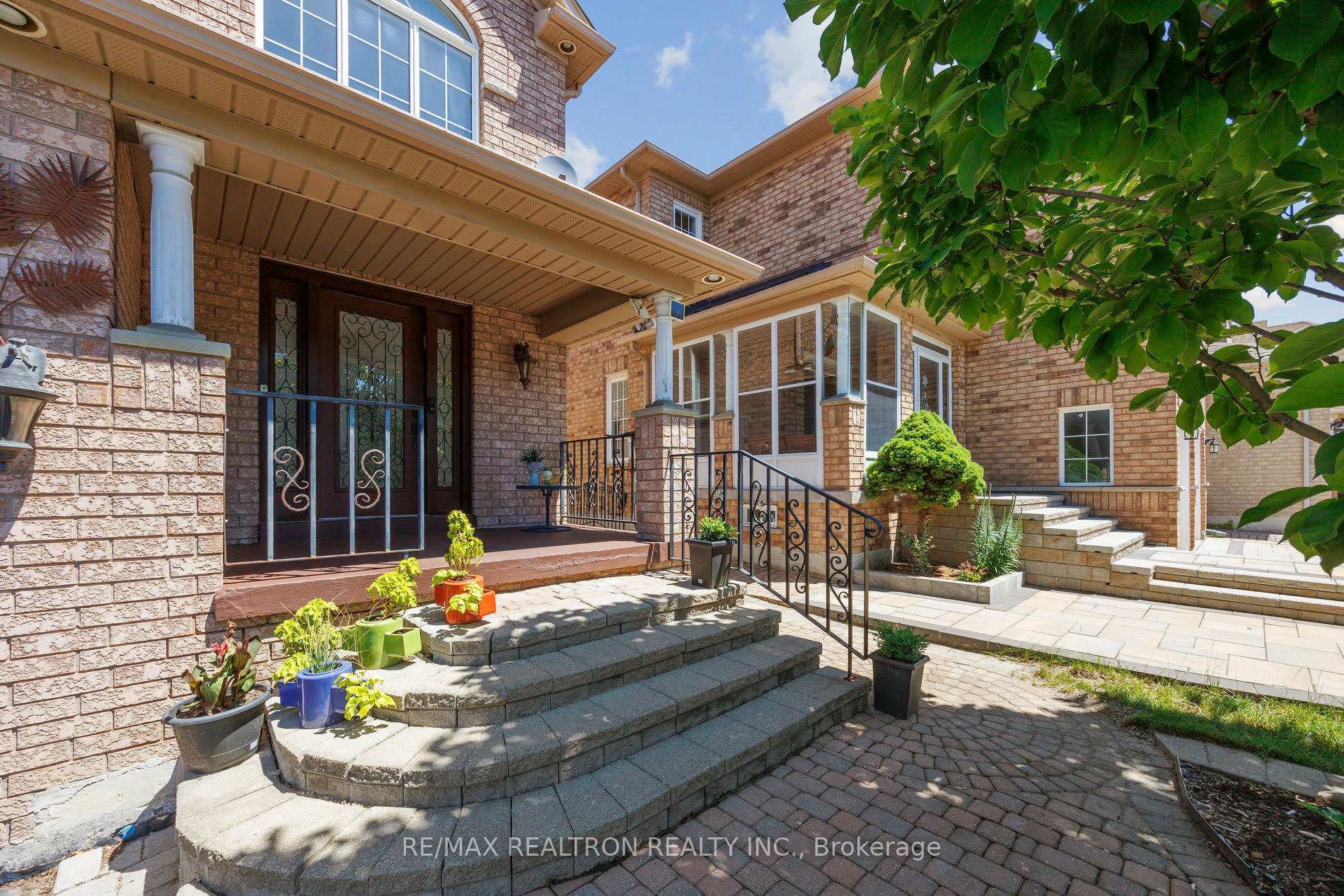 Photo 6 of 104 Preston Hill Crescent, Vaughan, Patterson — HOMEH